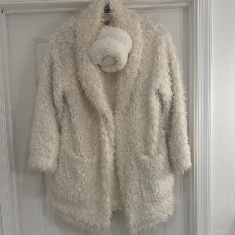 Aerie Cream Teddy Jacket and matching complimentary ear warmers from Brook+Bay